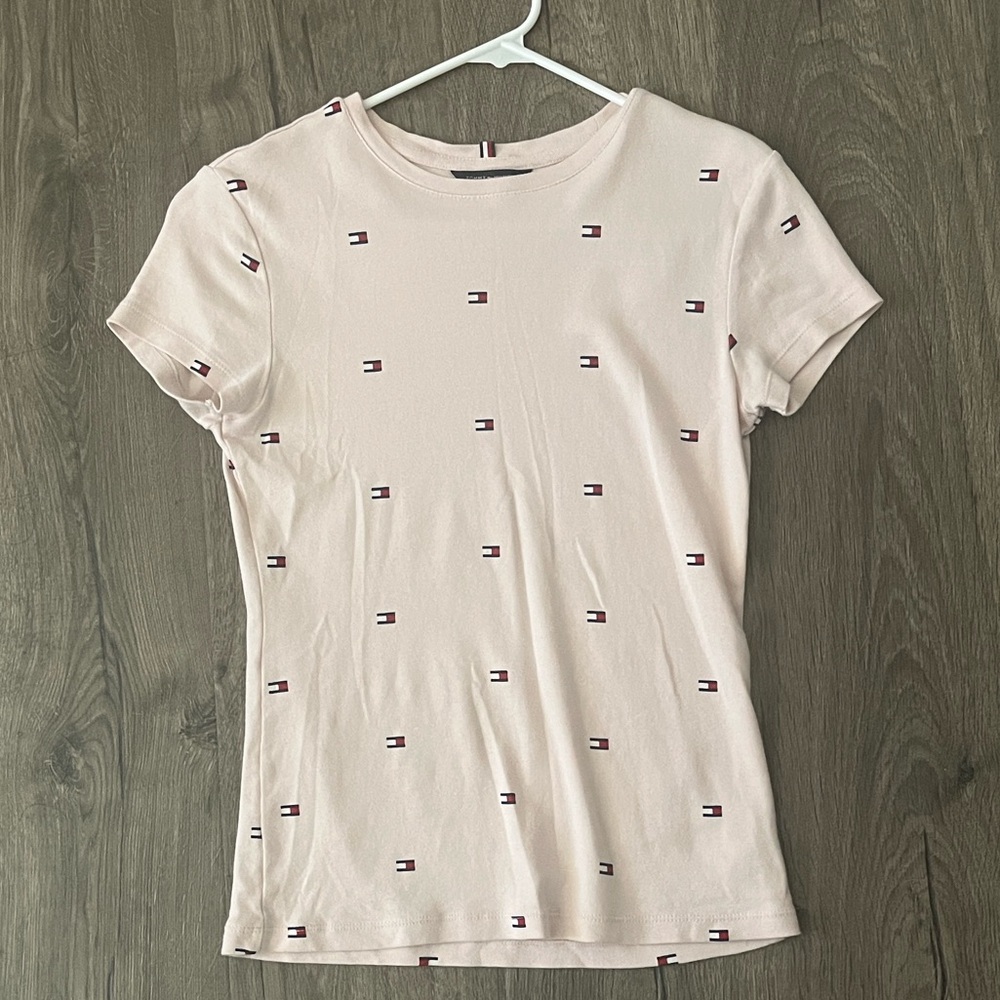 Tommy Hilfiger Women's Light Pink Logo Tee